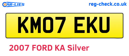KM07EKU are the vehicle registration plates.