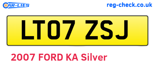LT07ZSJ are the vehicle registration plates.