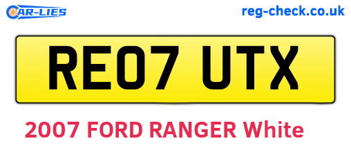 RE07UTX are the vehicle registration plates.