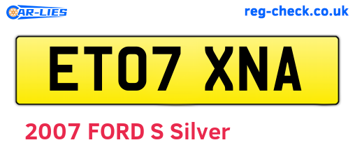 ET07XNA are the vehicle registration plates.