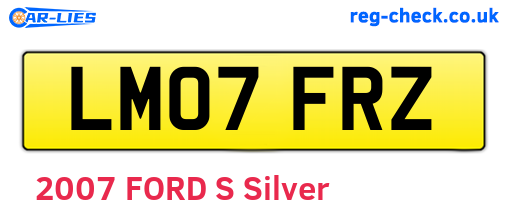 LM07FRZ are the vehicle registration plates.