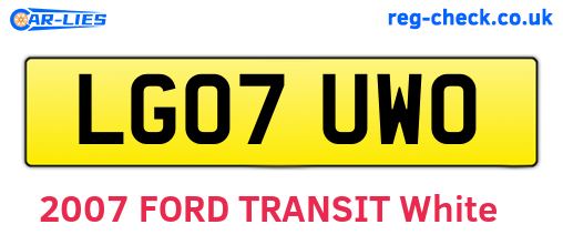 LG07UWO are the vehicle registration plates.
