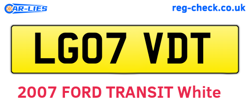 LG07VDT are the vehicle registration plates.