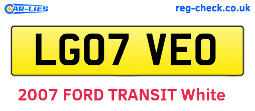 LG07VEO are the vehicle registration plates.