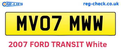 MV07MWW are the vehicle registration plates.