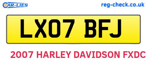 LX07BFJ are the vehicle registration plates.