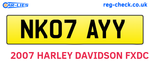 NK07AYY are the vehicle registration plates.