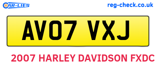 AV07VXJ are the vehicle registration plates.