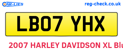 LB07YHX are the vehicle registration plates.