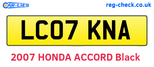 LC07KNA are the vehicle registration plates.