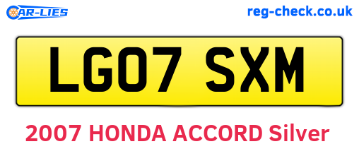 LG07SXM are the vehicle registration plates.