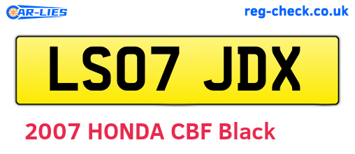 LS07JDX are the vehicle registration plates.