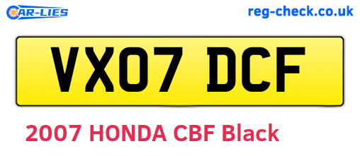 VX07DCF are the vehicle registration plates.
