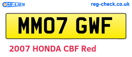 MM07GWF are the vehicle registration plates.