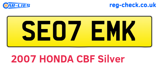 SE07EMK are the vehicle registration plates.