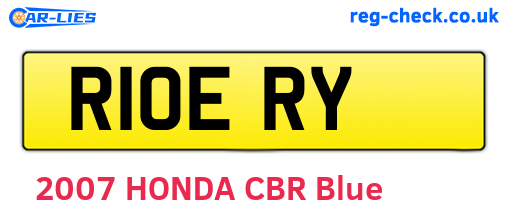 R10ERY are the vehicle registration plates.