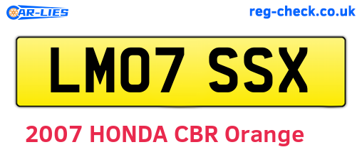 LM07SSX are the vehicle registration plates.