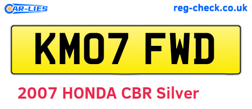 KM07FWD are the vehicle registration plates.