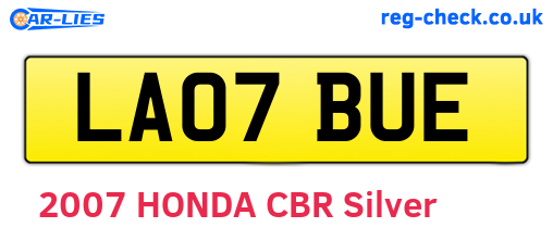 LA07BUE are the vehicle registration plates.
