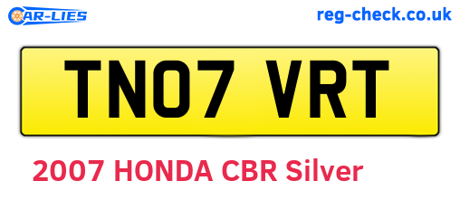 TN07VRT are the vehicle registration plates.