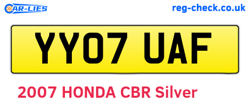 YY07UAF are the vehicle registration plates.