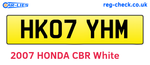 HK07YHM are the vehicle registration plates.