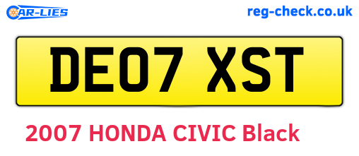 DE07XST are the vehicle registration plates.