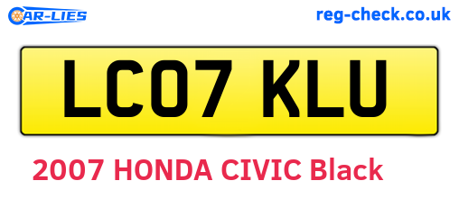 LC07KLU are the vehicle registration plates.