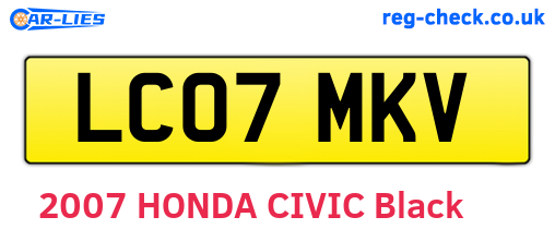 LC07MKV are the vehicle registration plates.