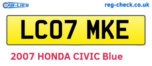 LC07MKE are the vehicle registration plates.
