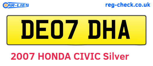 DE07DHA are the vehicle registration plates.