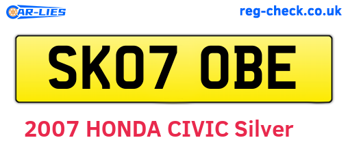 SK07OBE are the vehicle registration plates.