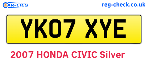 YK07XYE are the vehicle registration plates.