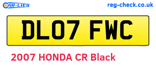 DL07FWC are the vehicle registration plates.