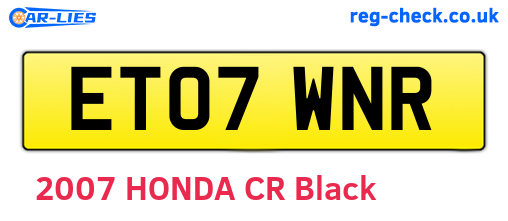 ET07WNR are the vehicle registration plates.