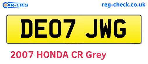 DE07JWG are the vehicle registration plates.