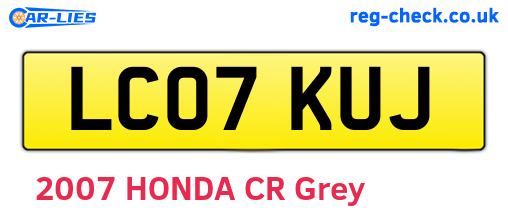 LC07KUJ are the vehicle registration plates.