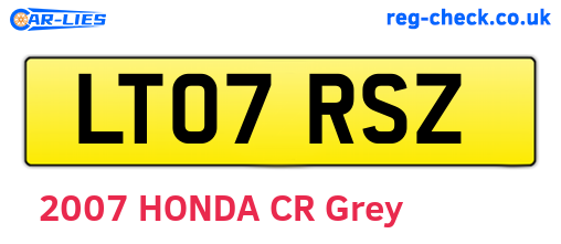 LT07RSZ are the vehicle registration plates.
