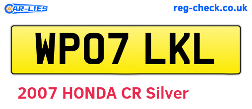 WP07LKL are the vehicle registration plates.