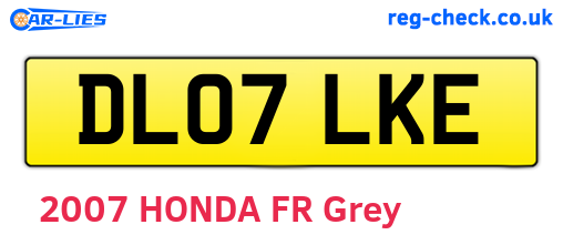 DL07LKE are the vehicle registration plates.
