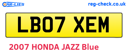 LB07XEM are the vehicle registration plates.