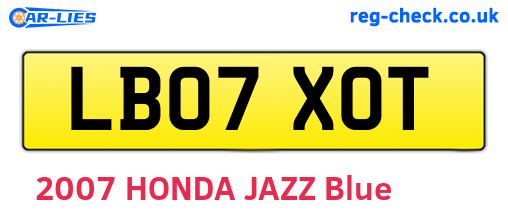 LB07XOT are the vehicle registration plates.