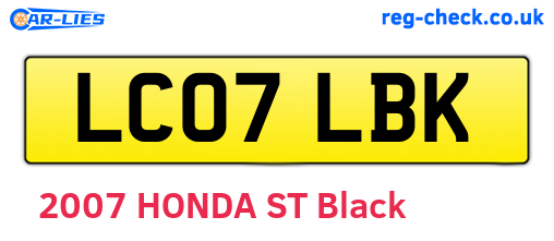 LC07LBK are the vehicle registration plates.