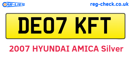 DE07KFT are the vehicle registration plates.