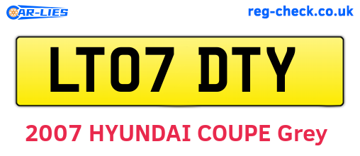 LT07DTY are the vehicle registration plates.