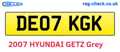 DE07KGK are the vehicle registration plates.