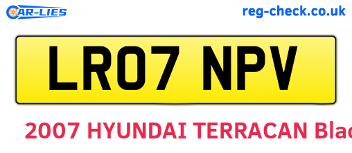 LR07NPV are the vehicle registration plates.