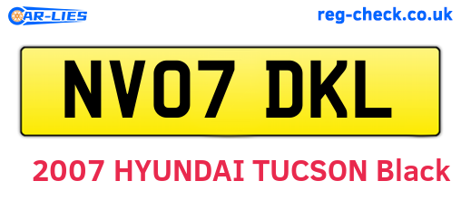NV07DKL are the vehicle registration plates.