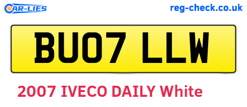BU07LLW are the vehicle registration plates.
