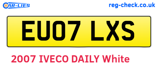 EU07LXS are the vehicle registration plates.